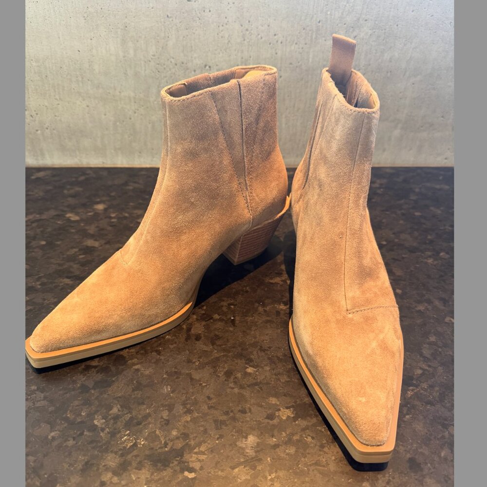 Rag & Bone Dart Boots Booties in Camel Suede Sz 7 / 37 NEW!